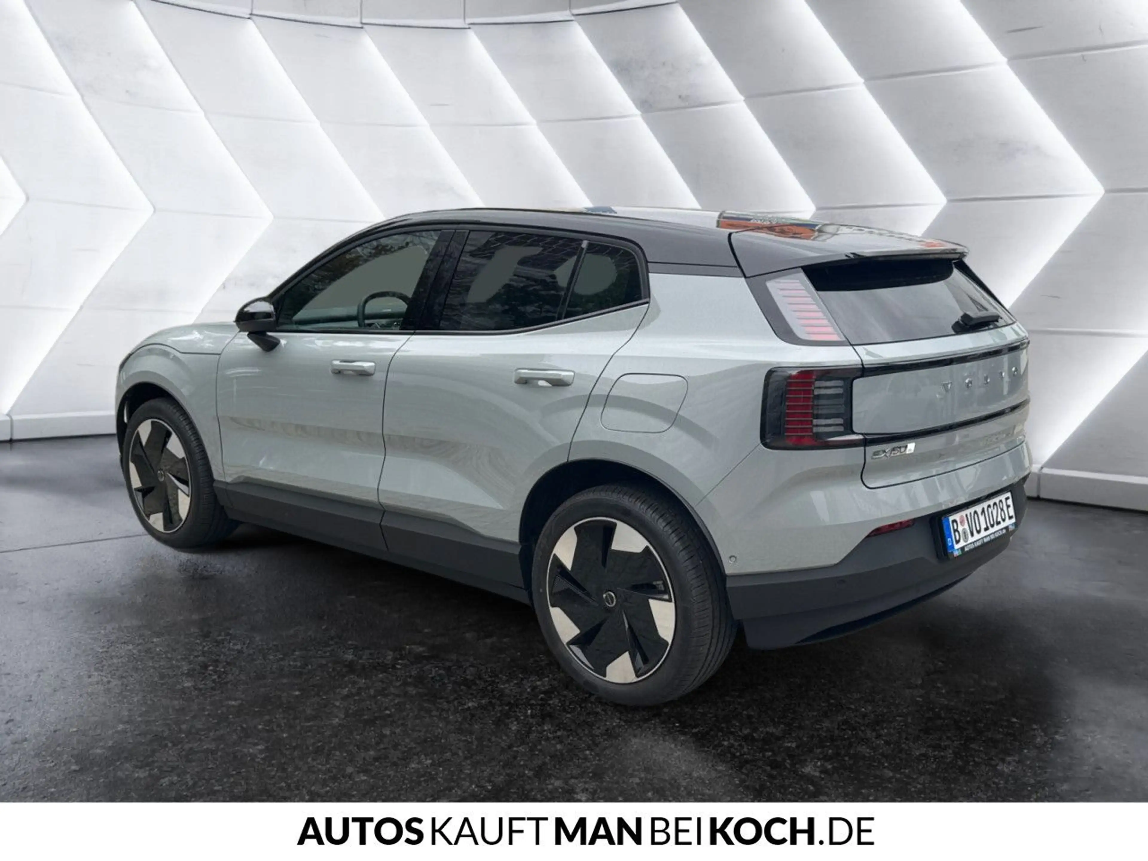 Volvo EX30 Twin Motor Performance AWD Ultra — photo 4