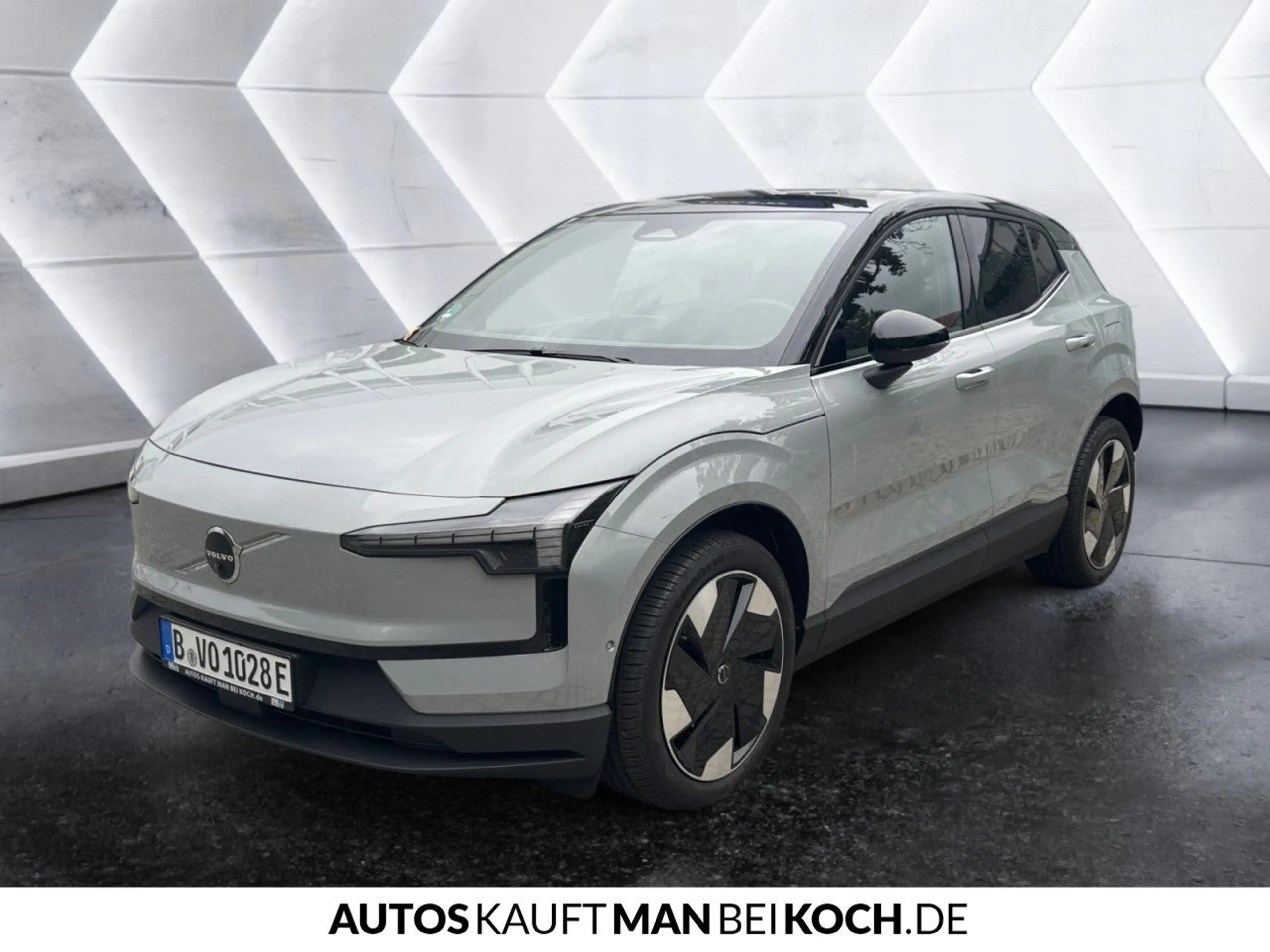 Volvo EX30 Twin Motor Performance AWD Ultra — photo 3