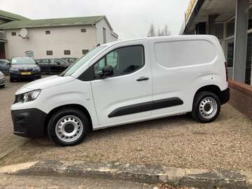 1,5 BLUE HDI / AHK/ALLWETTERREIFEN/CAM