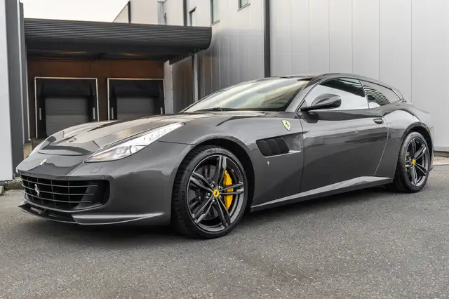 Ferrari GTC4 Lusso GTC4Lusso - Grigio Silverstone - Lift - Ventilated