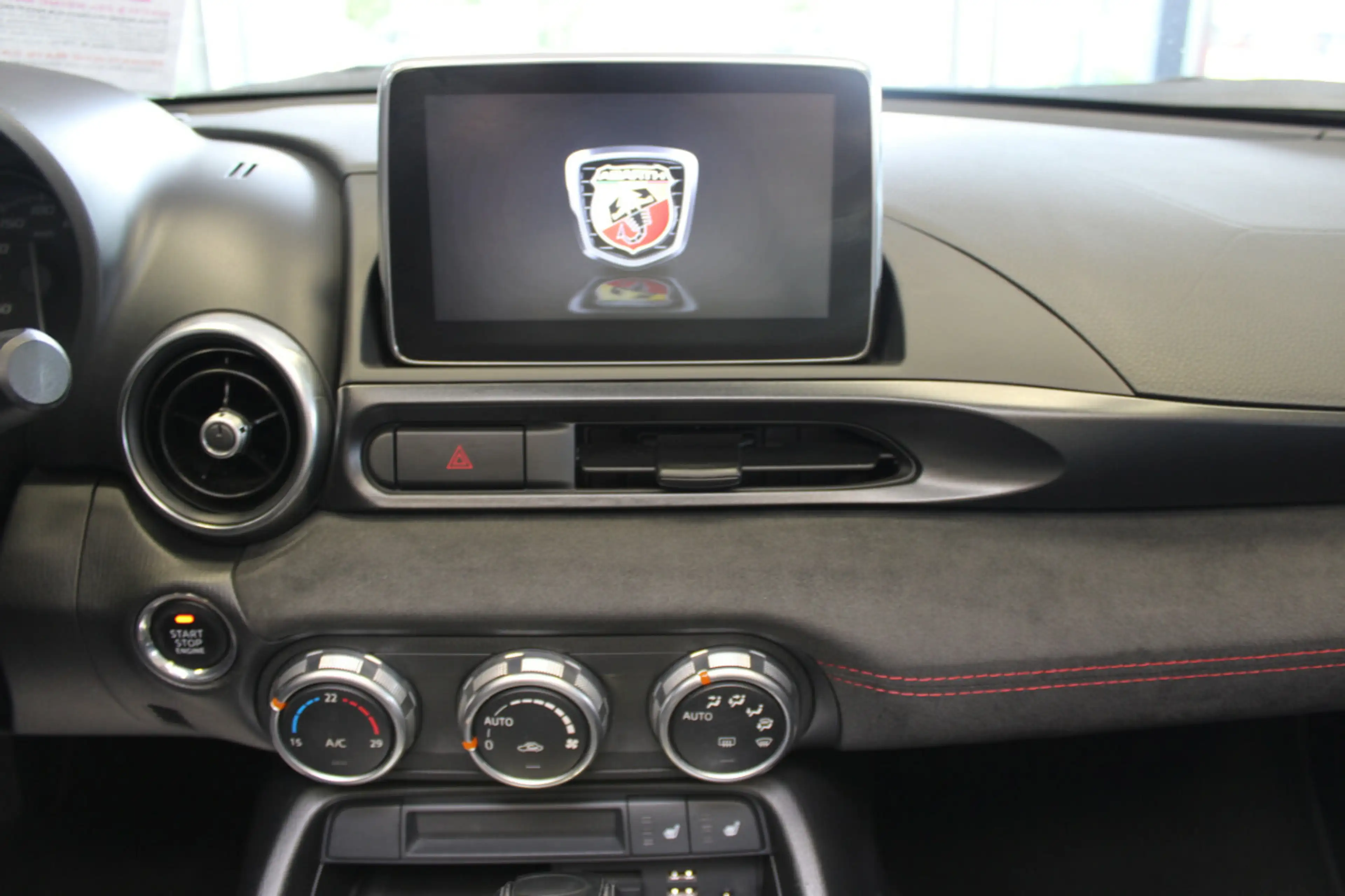 Abarth 124 Spider Serie 0 Turismo 1.4 MultiAir Turbo — photo 12