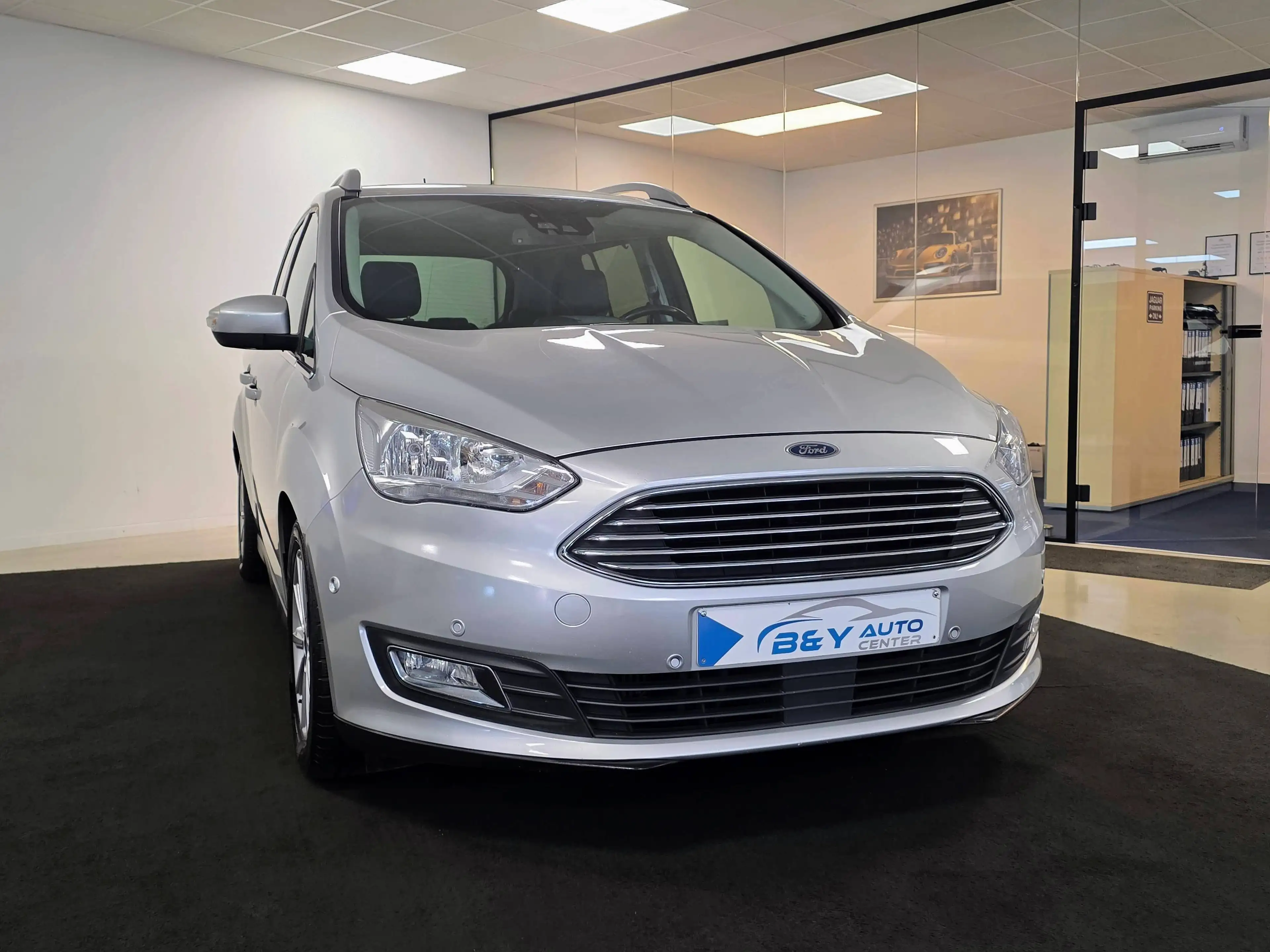 Ford Grand C-Max Grand C-Max 1.5 TDCi 7zit / Leder / Camera — photo 2