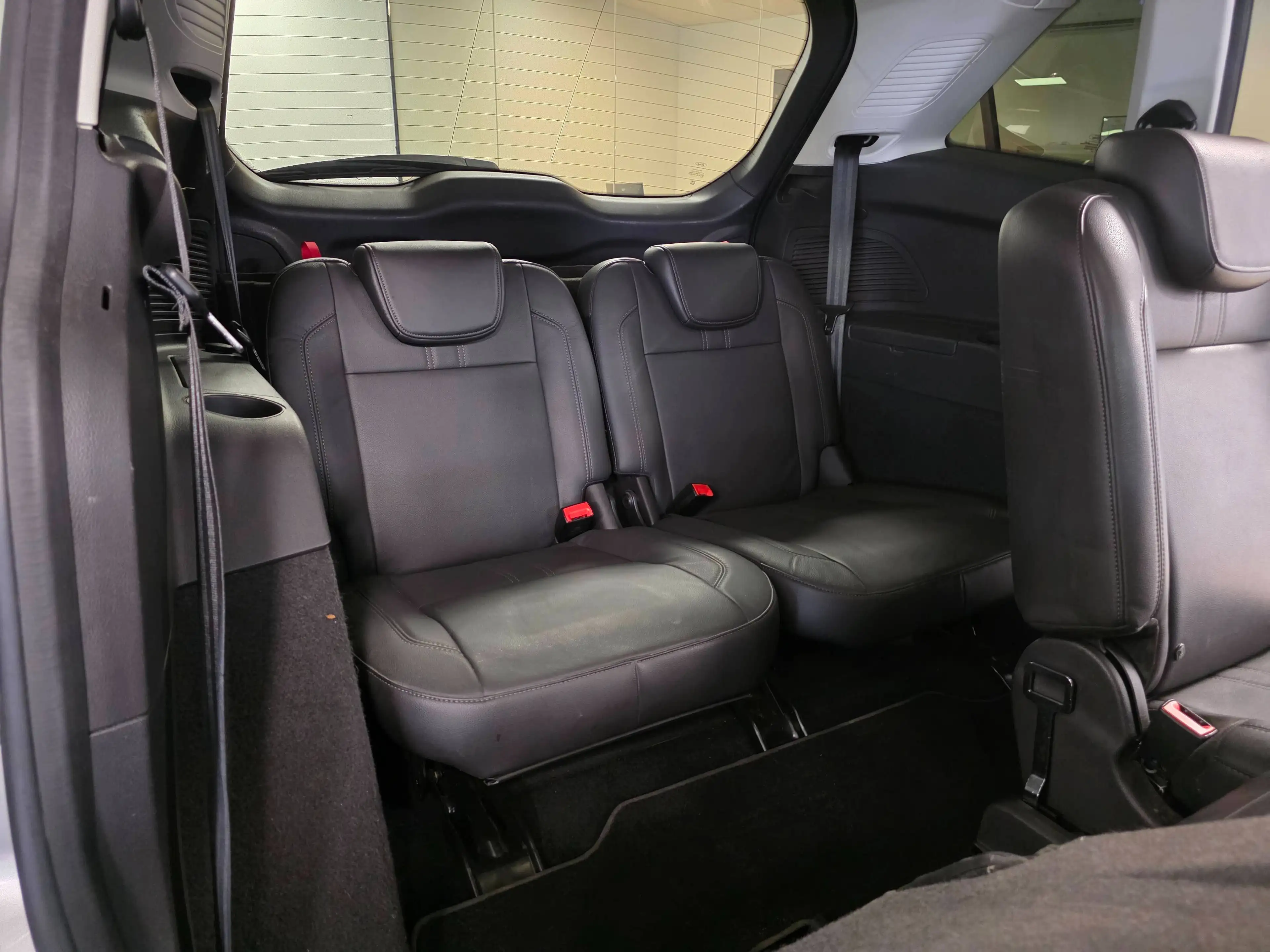 Ford Grand C-Max Grand C-Max 1.5 TDCi 7zit / Leder / Camera — photo 15
