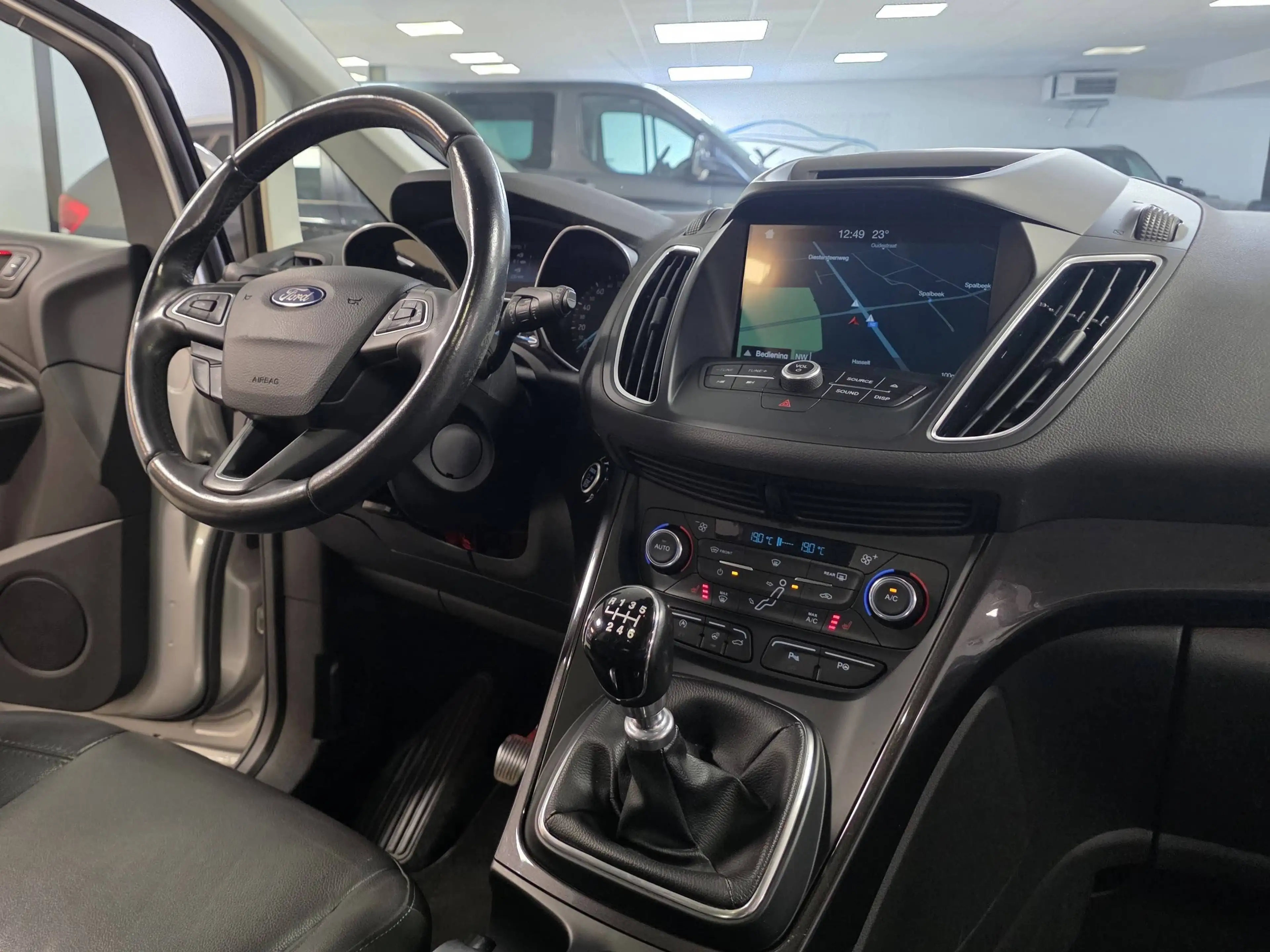 Ford Grand C-Max Grand C-Max 1.5 TDCi 7zit / Leder / Camera — photo 12