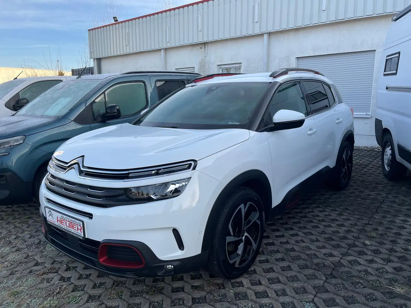 Citroen C5 Aircross PureTech 130 EAT8 Feel Pack Blanc - 2