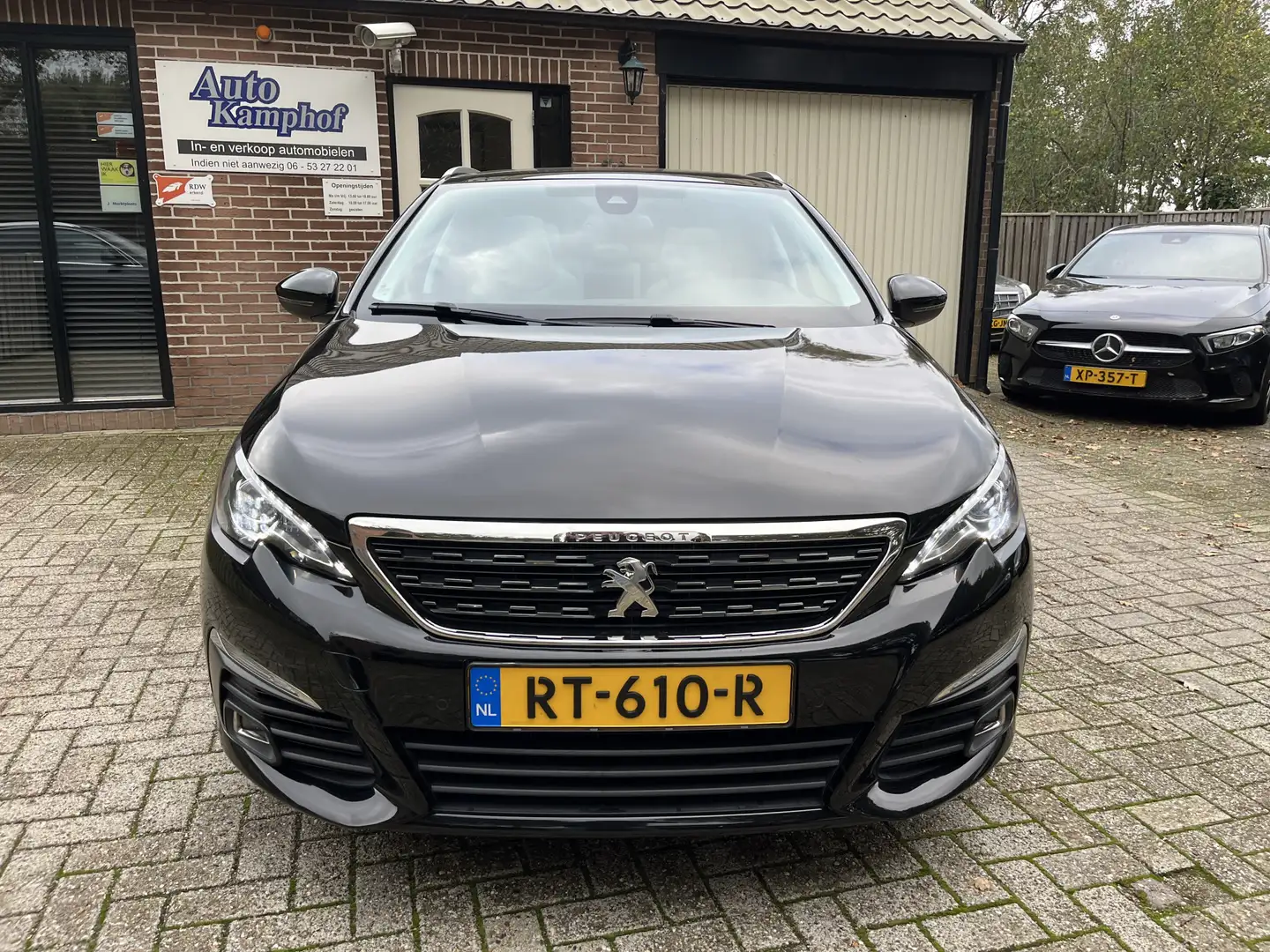 Peugeot 308 SW 1.2 PureTech Blue Lease Premium Noir - 2