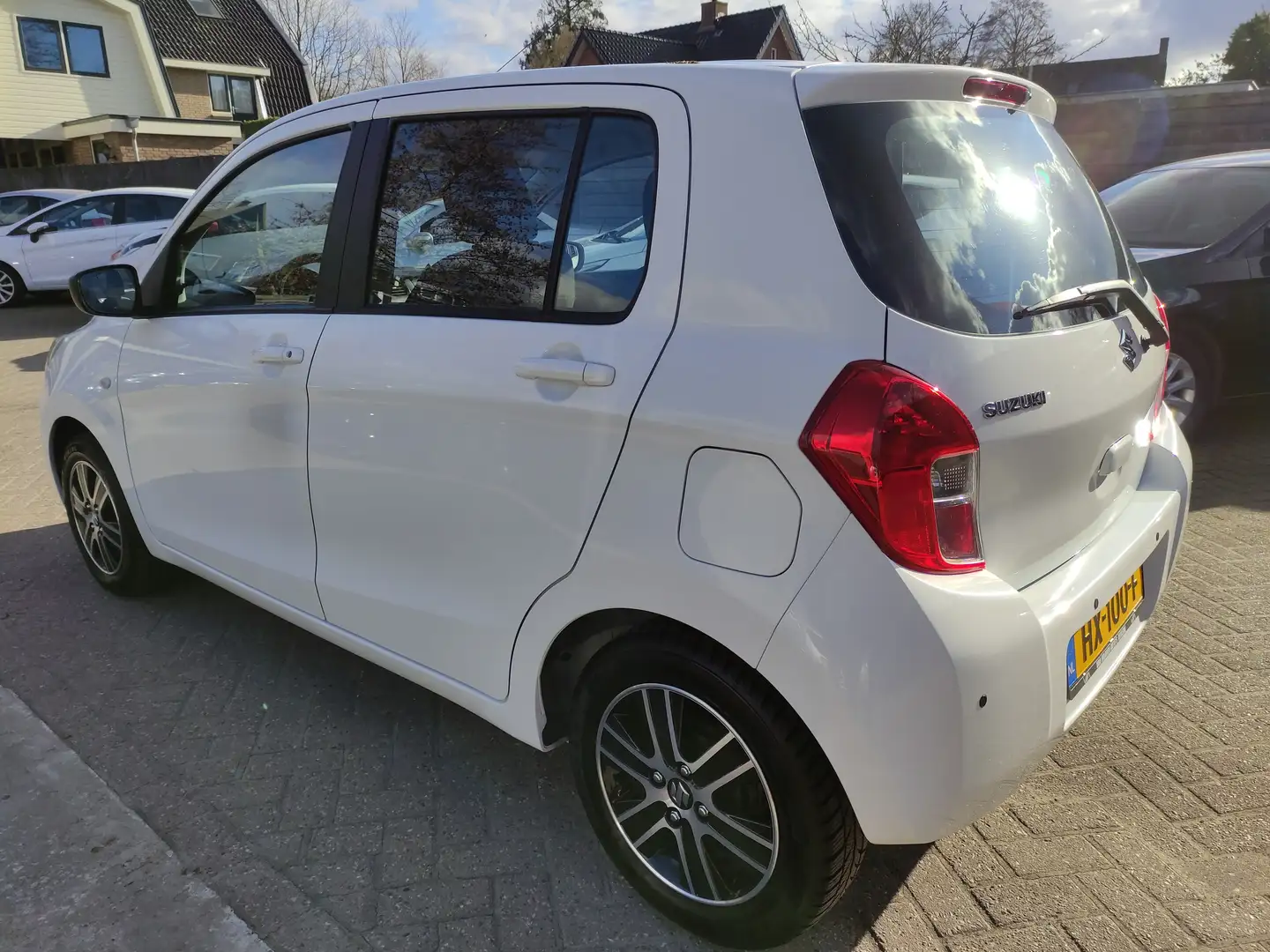 Suzuki Celerio 1.0 Comfort, Lichtmetalen velgen, Airco, Dealer on Blanc - 2