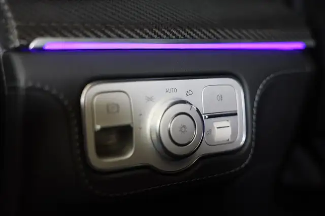 Mercedes-Benz Gle view 23