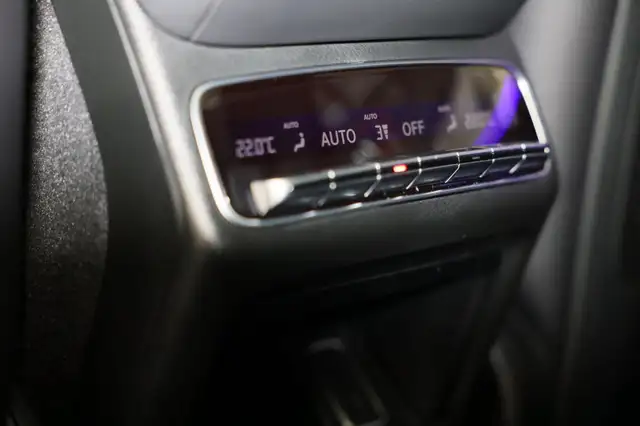 Mercedes-Benz Gle view 15