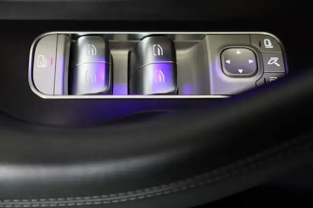 Mercedes-Benz Gle view 14