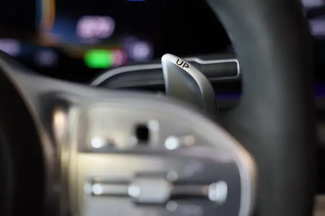 Mercedes-Benz Gle view 18