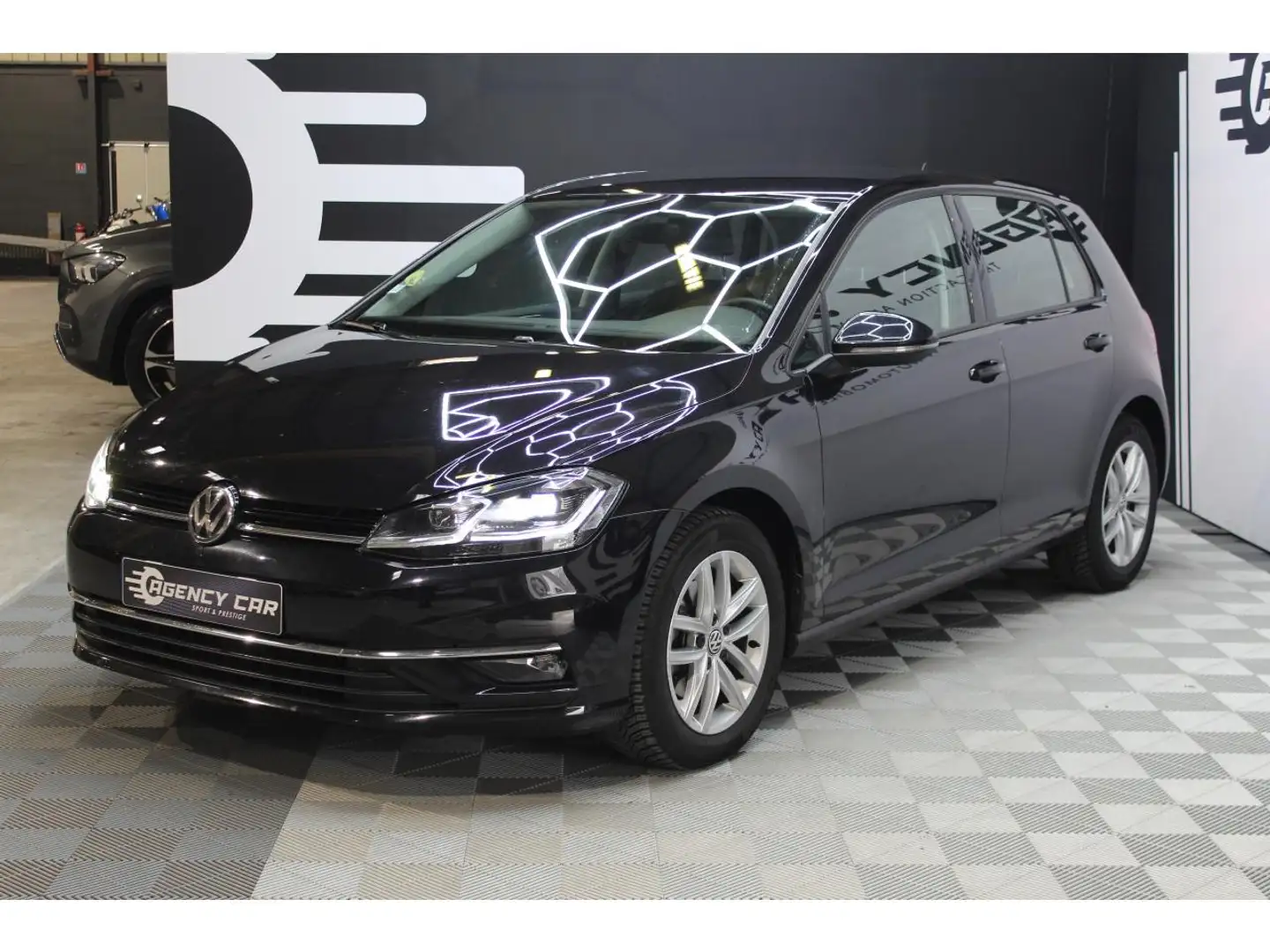 Volkswagen Golf VII 1.6 TDI CR BlueMotion 115 Carat Schwarz - 2
