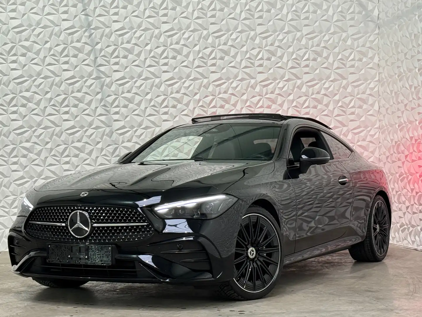 Mercedes-Benz CLE 220 Coupé d AMG Line Zwart - 1