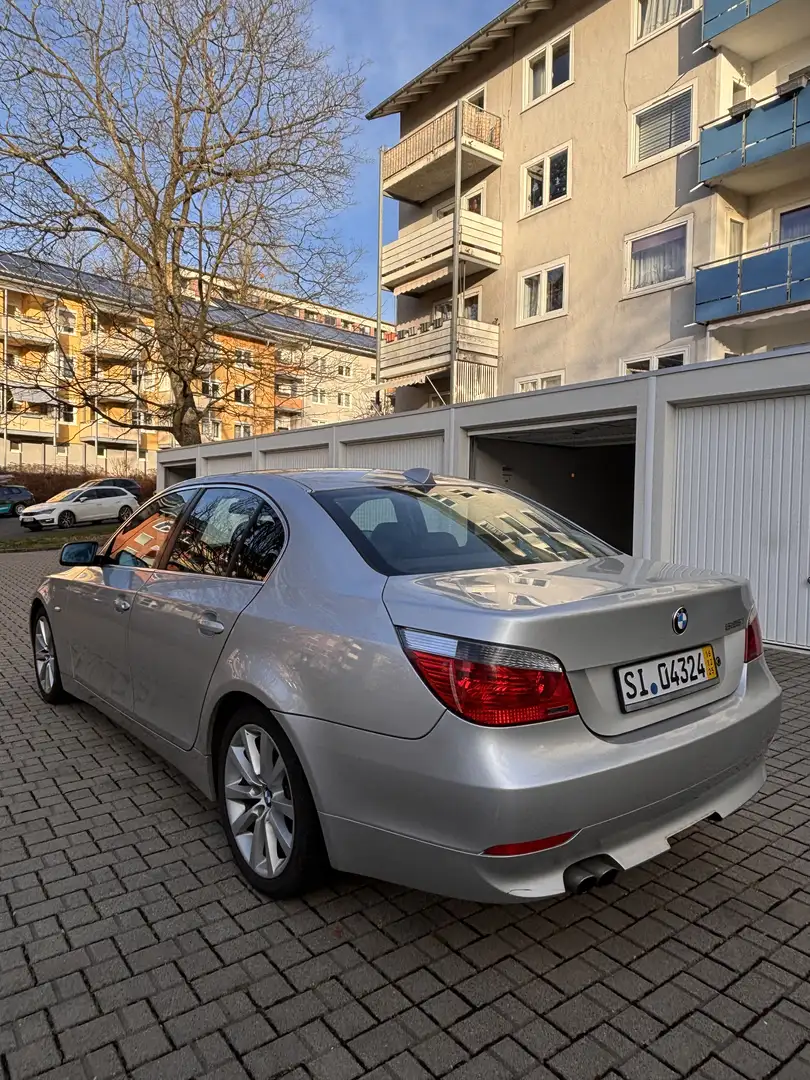 BMW 525 525i - 2