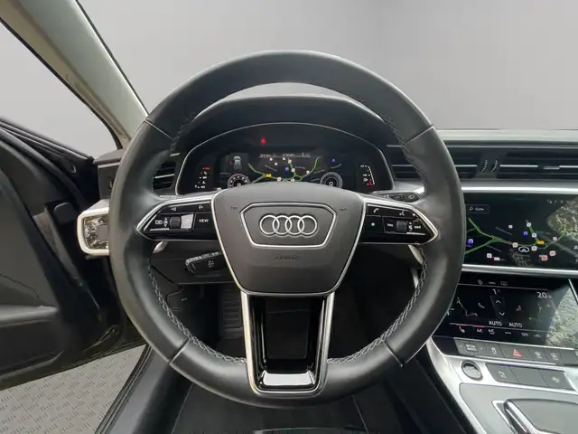 Audi A6 view 11