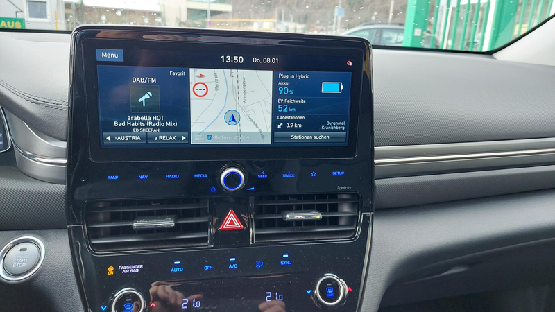 Hyundai IONIQ 1,6 GDi Plug-In PHEV Level 5 DCT Automatic — photo 8