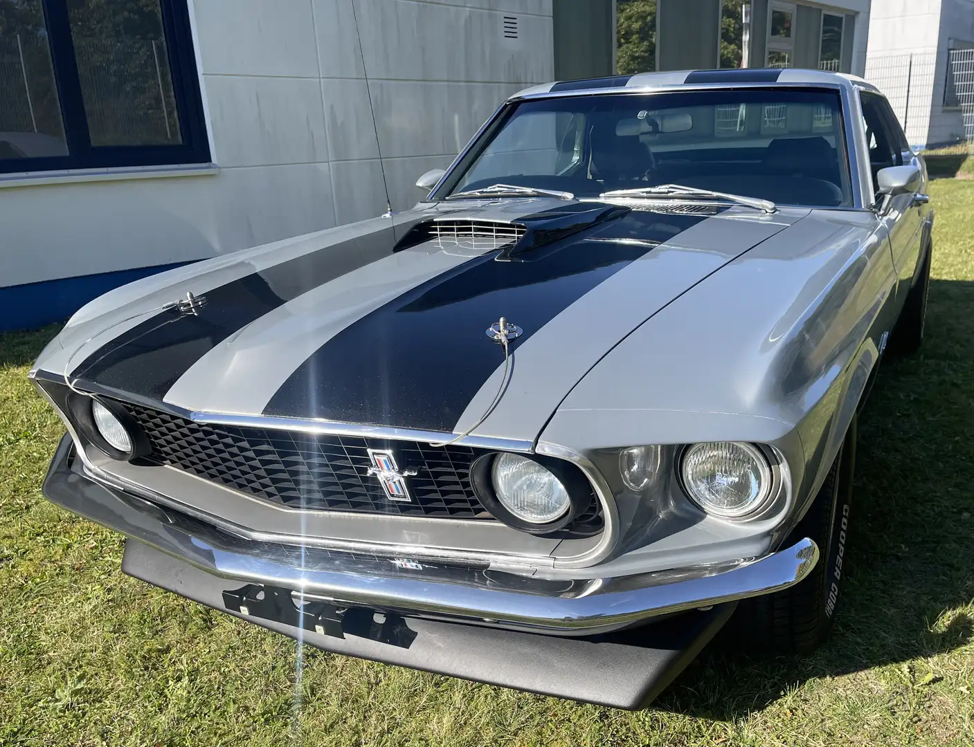 Ford Mustang F-Code Silber - 2