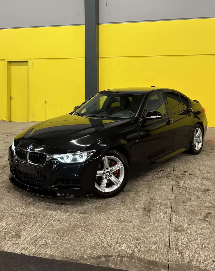 BMW 330 330i M Sport Aut. Schwarz - 1