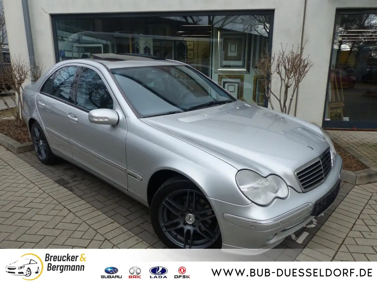 Mercedes-Benz C 320