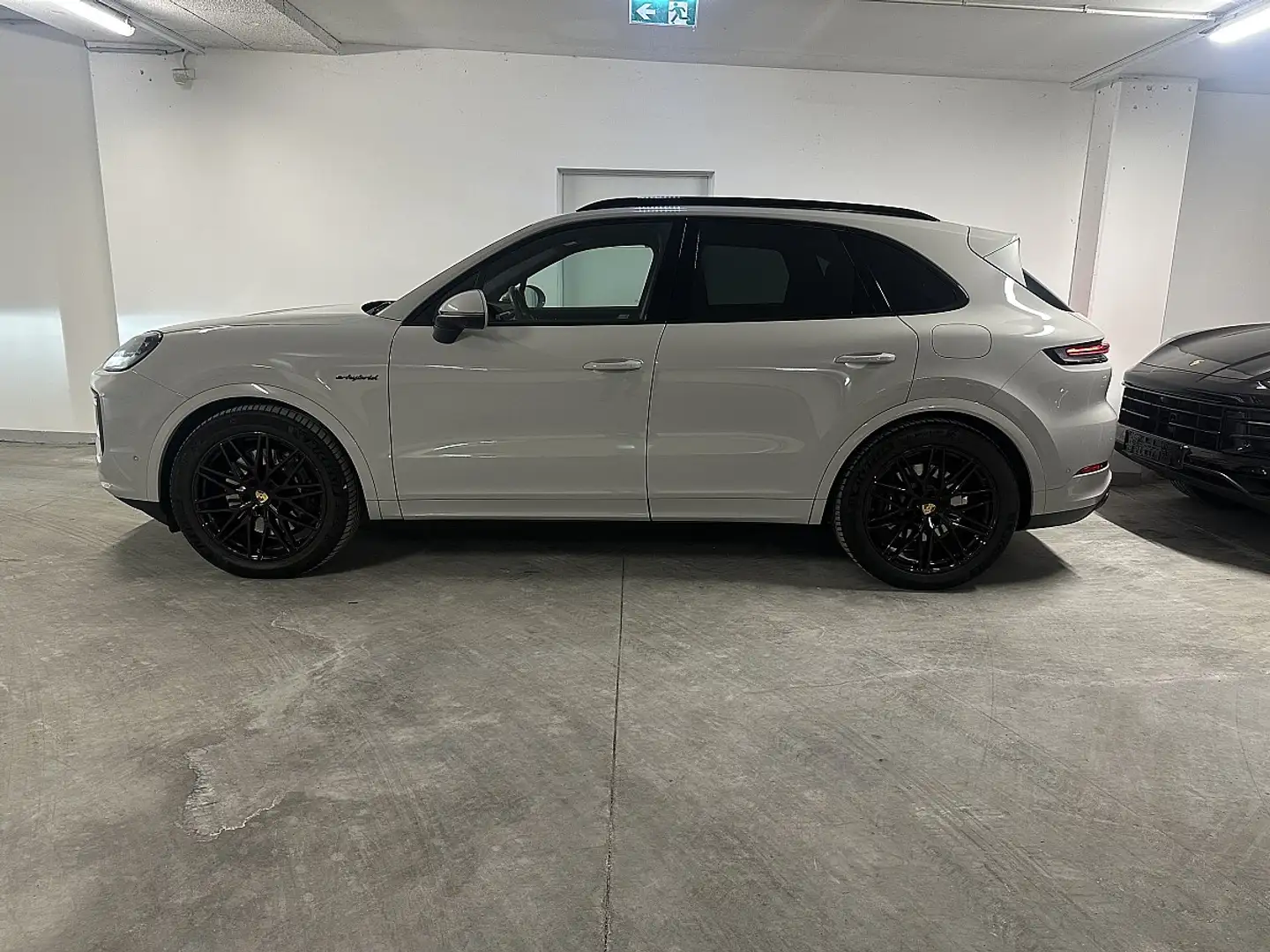 Porsche Cayenne III E-Hybrid SportDesign Grau - 1
