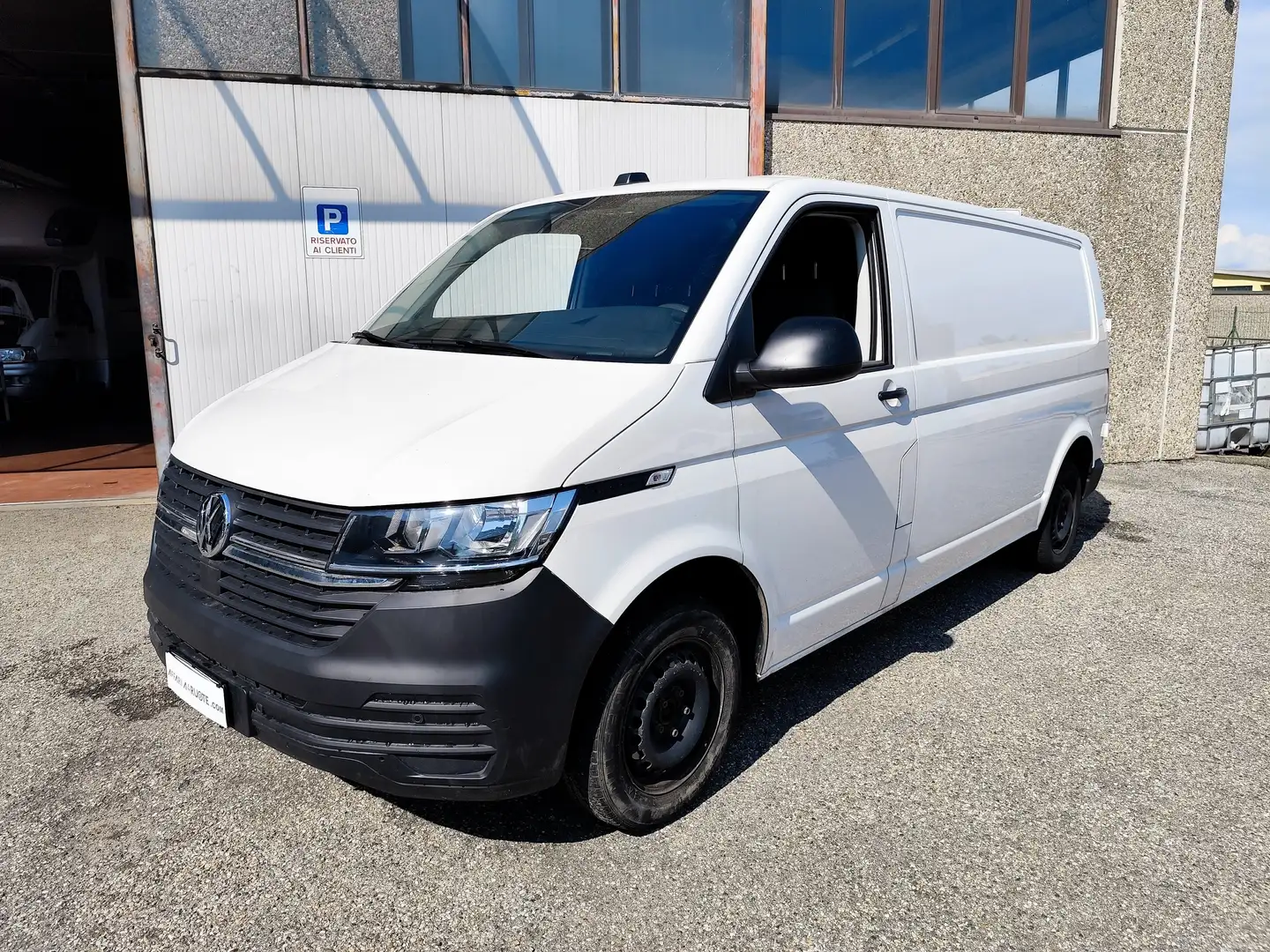 Volkswagen T6.1 Transporter TRANSPORTER 2.0 TDI PASSO LUNGO 110CV Bianco - 1
