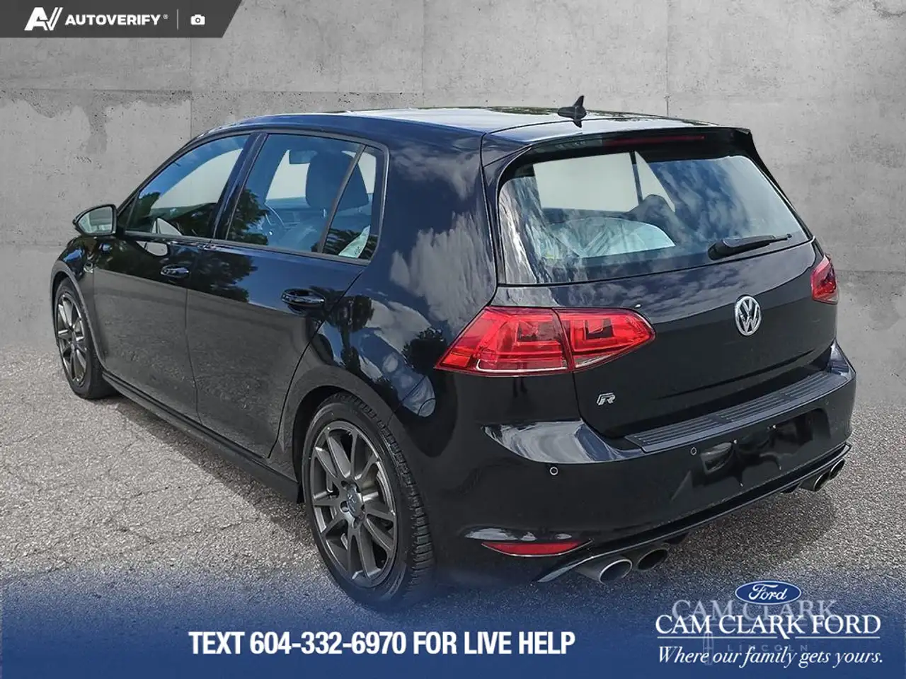 Volkswagen Golf R photo Volkswagen Golf R