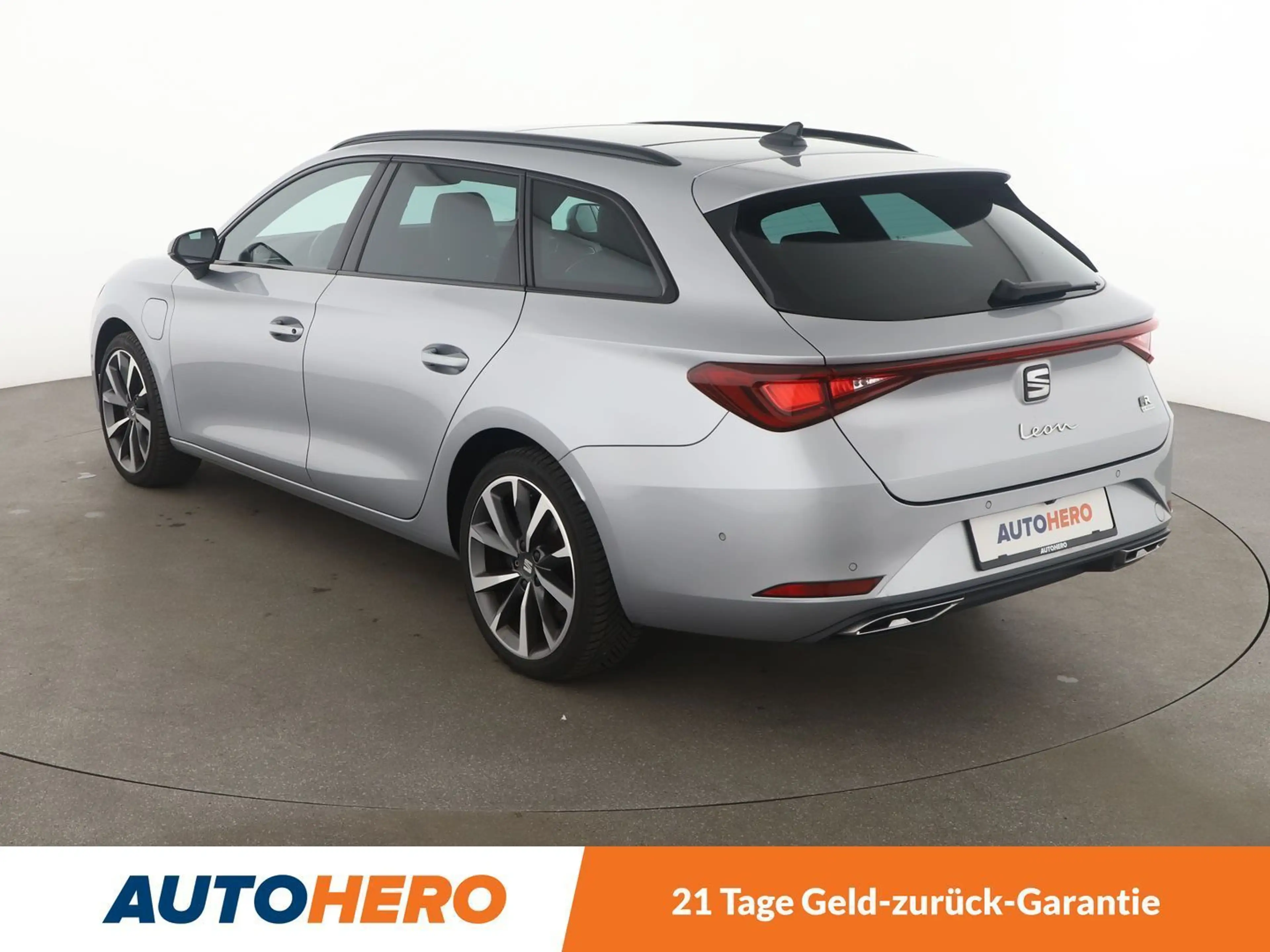 SEAT Leon e-Hybrid 1.4 TSI e-HYBRID FR Aut.*NAVI*LED*ACC*PDC*SHZ — photo 4