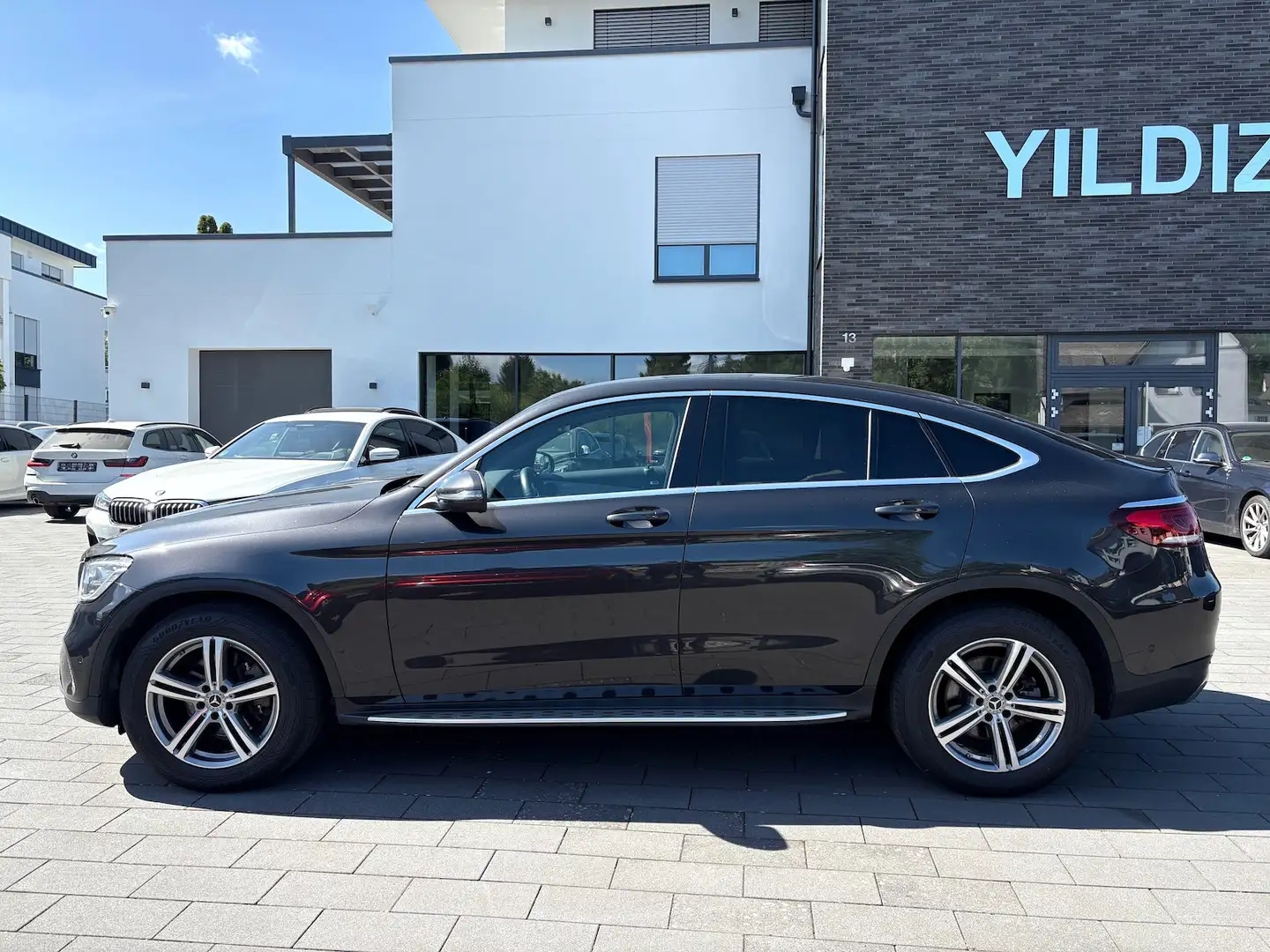 Mercedes-Benz GLC 220 d COUPE LEDER KAMERA LED 1.HAND Grigio - 2