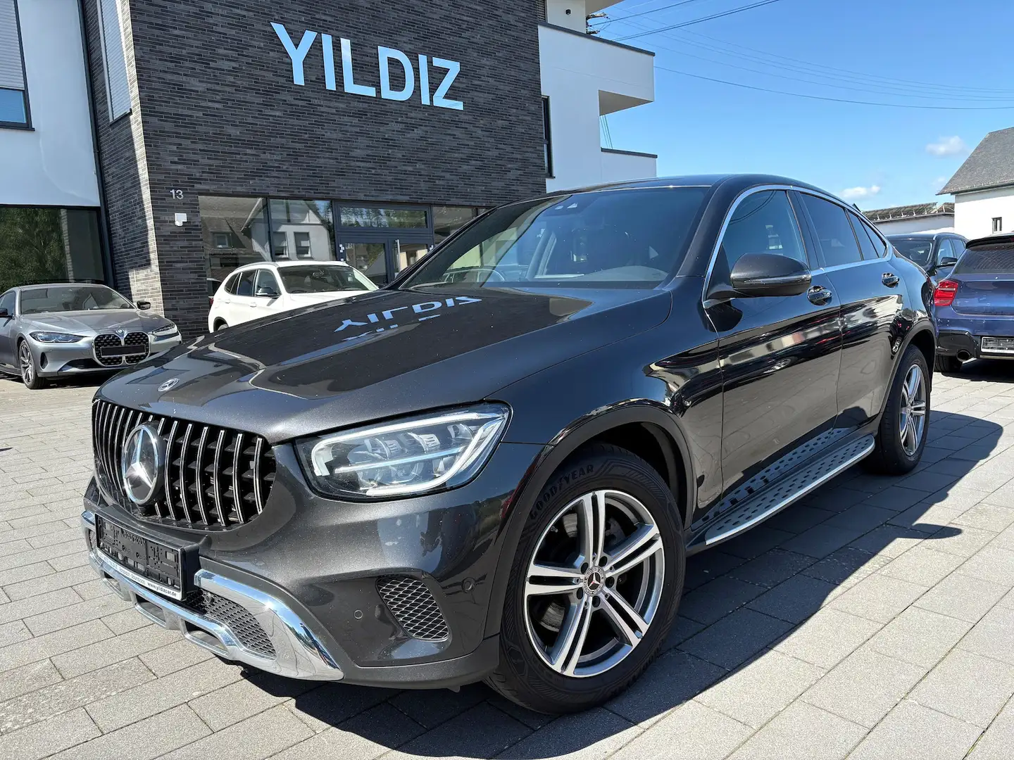 Mercedes-Benz GLC 220 d COUPE LEDER KAMERA LED 1.HAND Grigio - 1