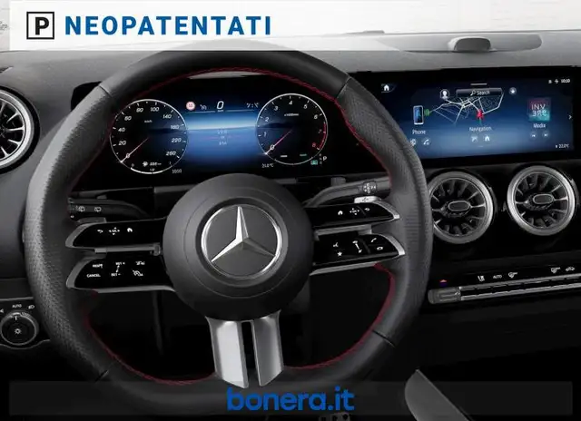 Mercedes-Benz Gla view 5