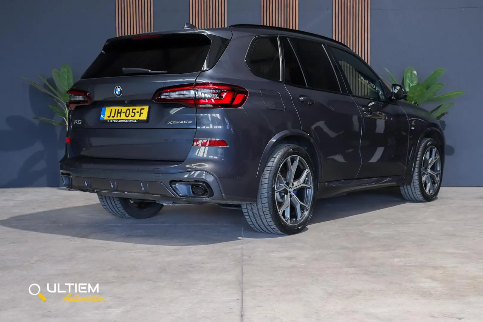 BMW X5 xDrive45e High Executive M-Sport | LASER*PANO*TREK Gris - 2