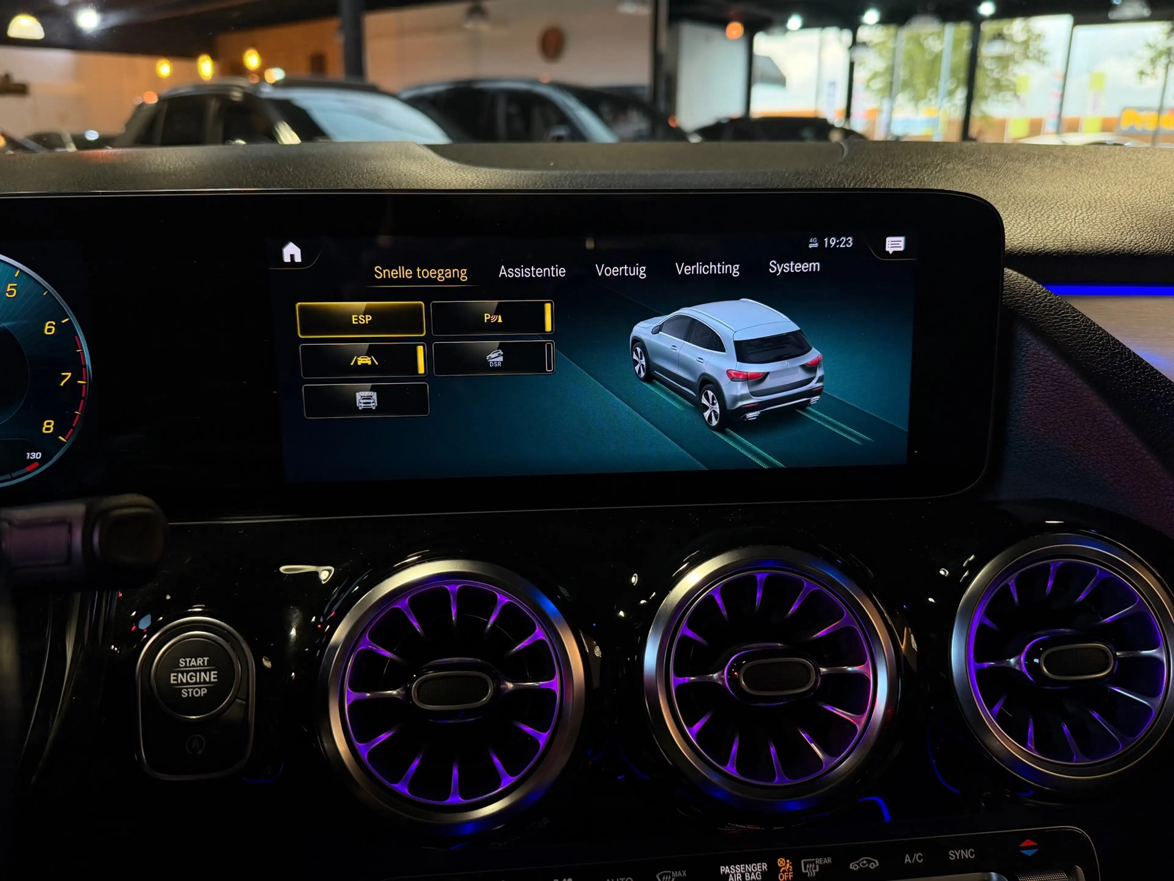 Mercedes-Benz GLA 250 4MATIC AMG Line Pano|360|Trekh|Burm|Keyl — photo 40