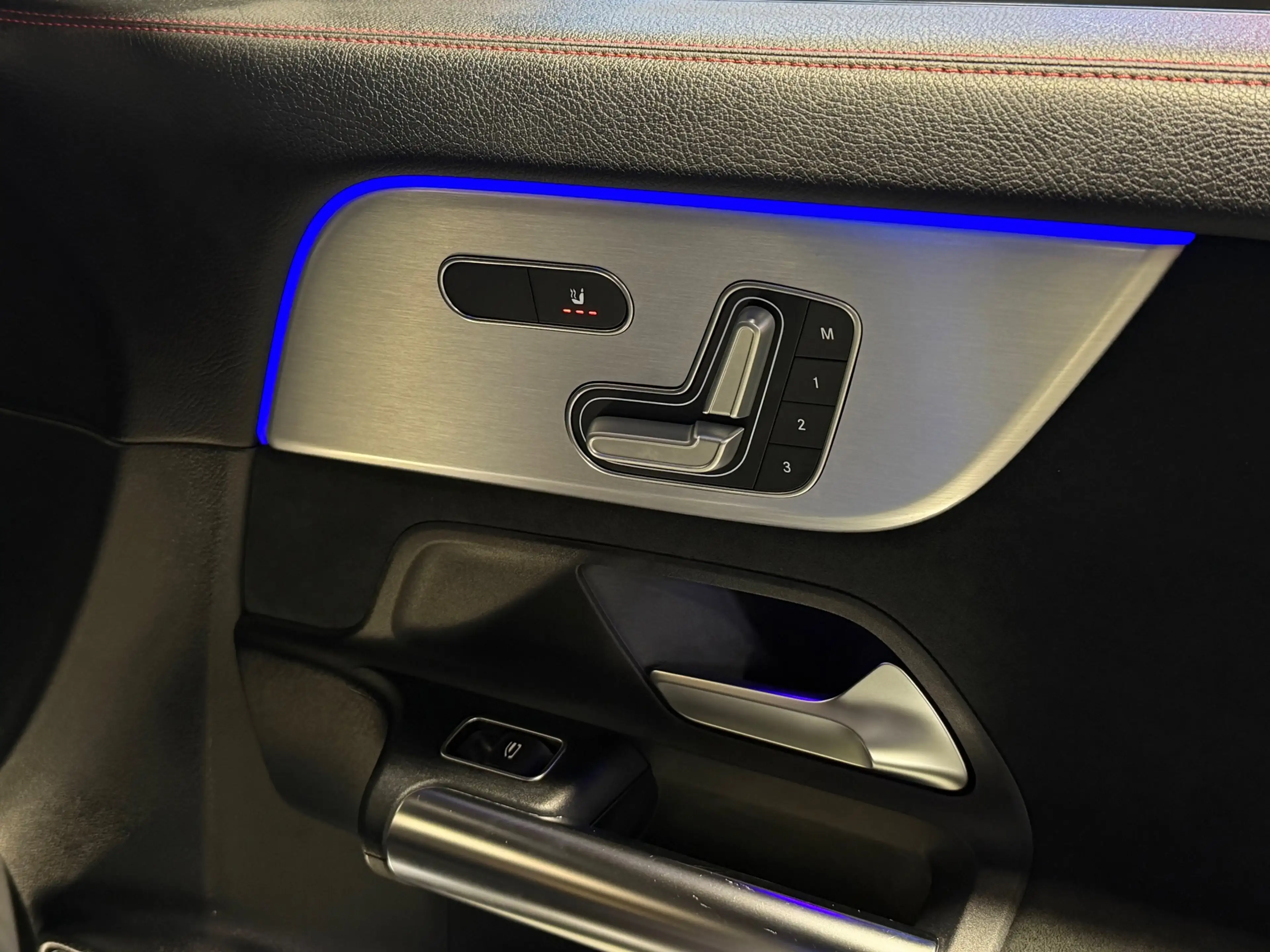 Mercedes-Benz GLA 250 4MATIC AMG Line Pano|360|Trekh|Burm|Keyl — photo 12