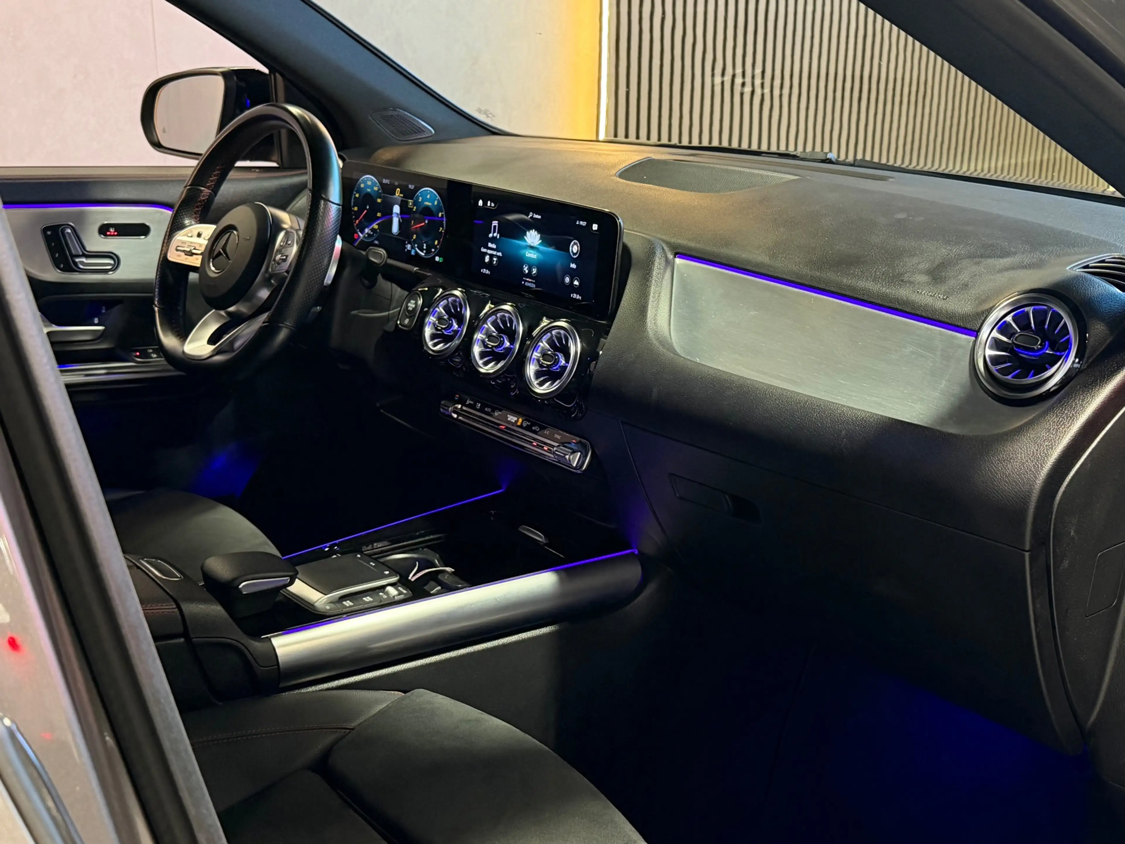 Mercedes-Benz GLA 250 4MATIC AMG Line Pano|360|Trekh|Burm|Keyl — photo 10