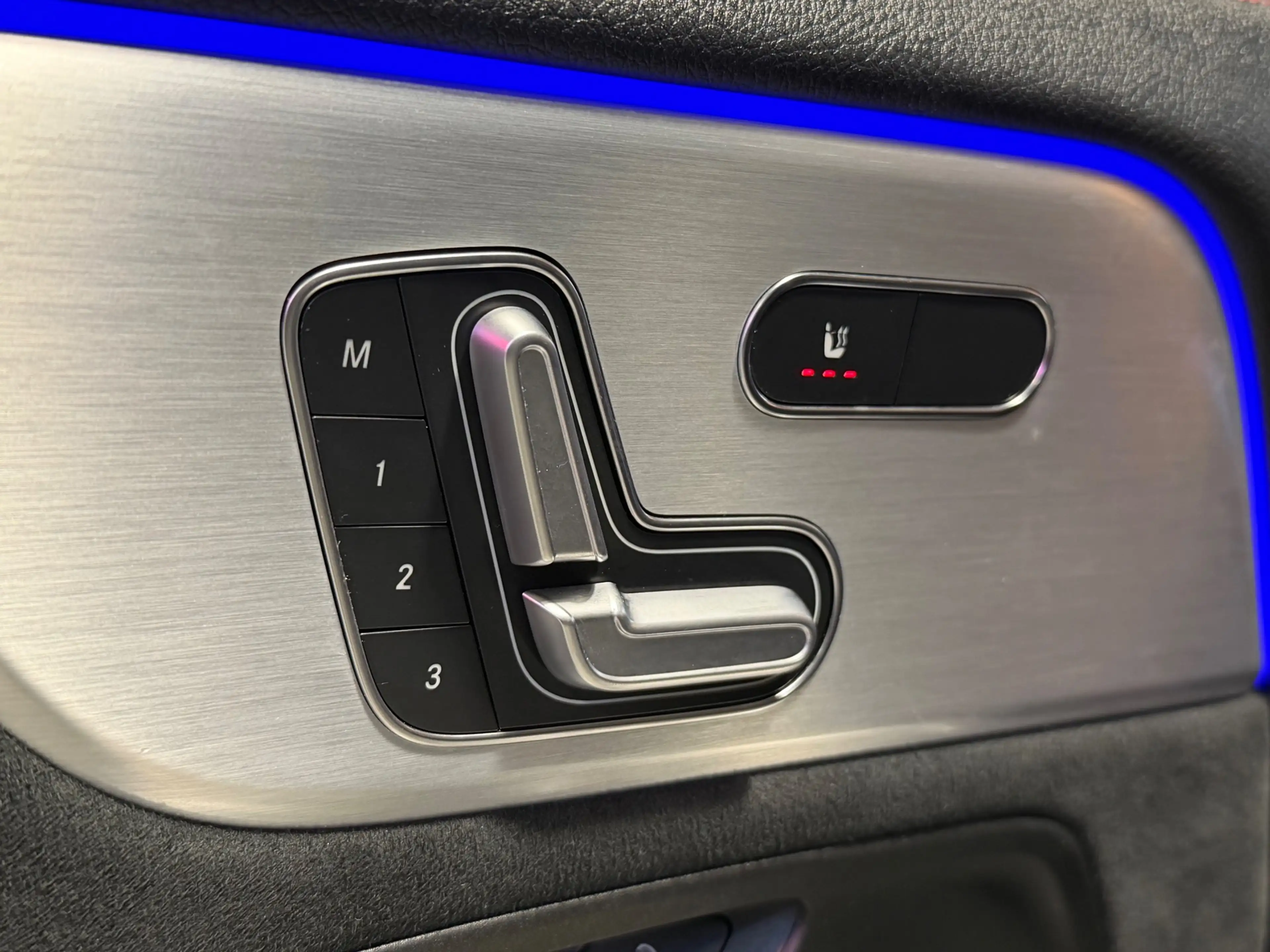 Mercedes-Benz GLA 250 4MATIC AMG Line Pano|360|Trekh|Burm|Keyl — photo 26