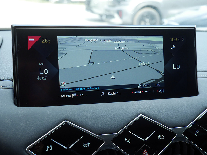 DS Automobiles DS 3 Crossback PureTech 130 Louvre NAVI LED — photo 11