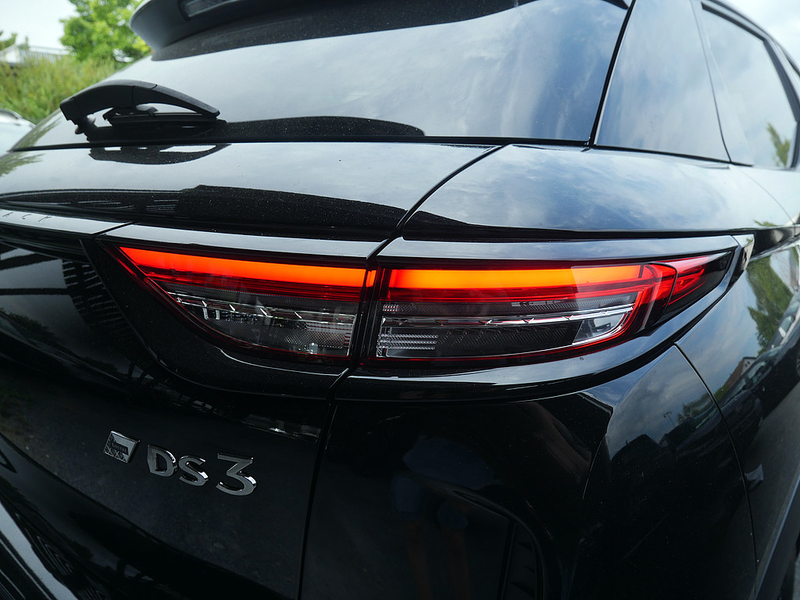 DS Automobiles DS 3 Crossback PureTech 130 Louvre NAVI LED — photo 7