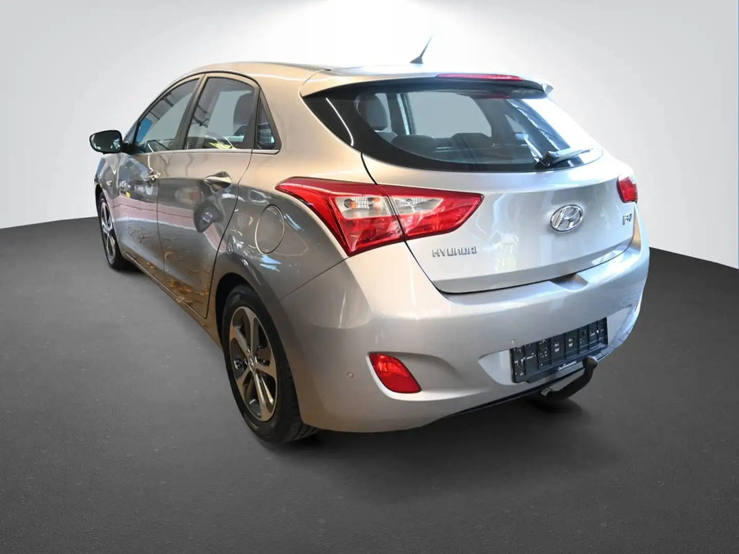 Hyundai i30 1.4 T-GDI blue Trend PDC Klima SzHzg Gelb - 2