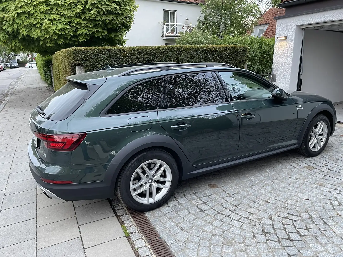 Audi A4 allroad Voll, Stdhz, AHK, Vollleder, LED, Bose, TOP Zustd. Grün - 2