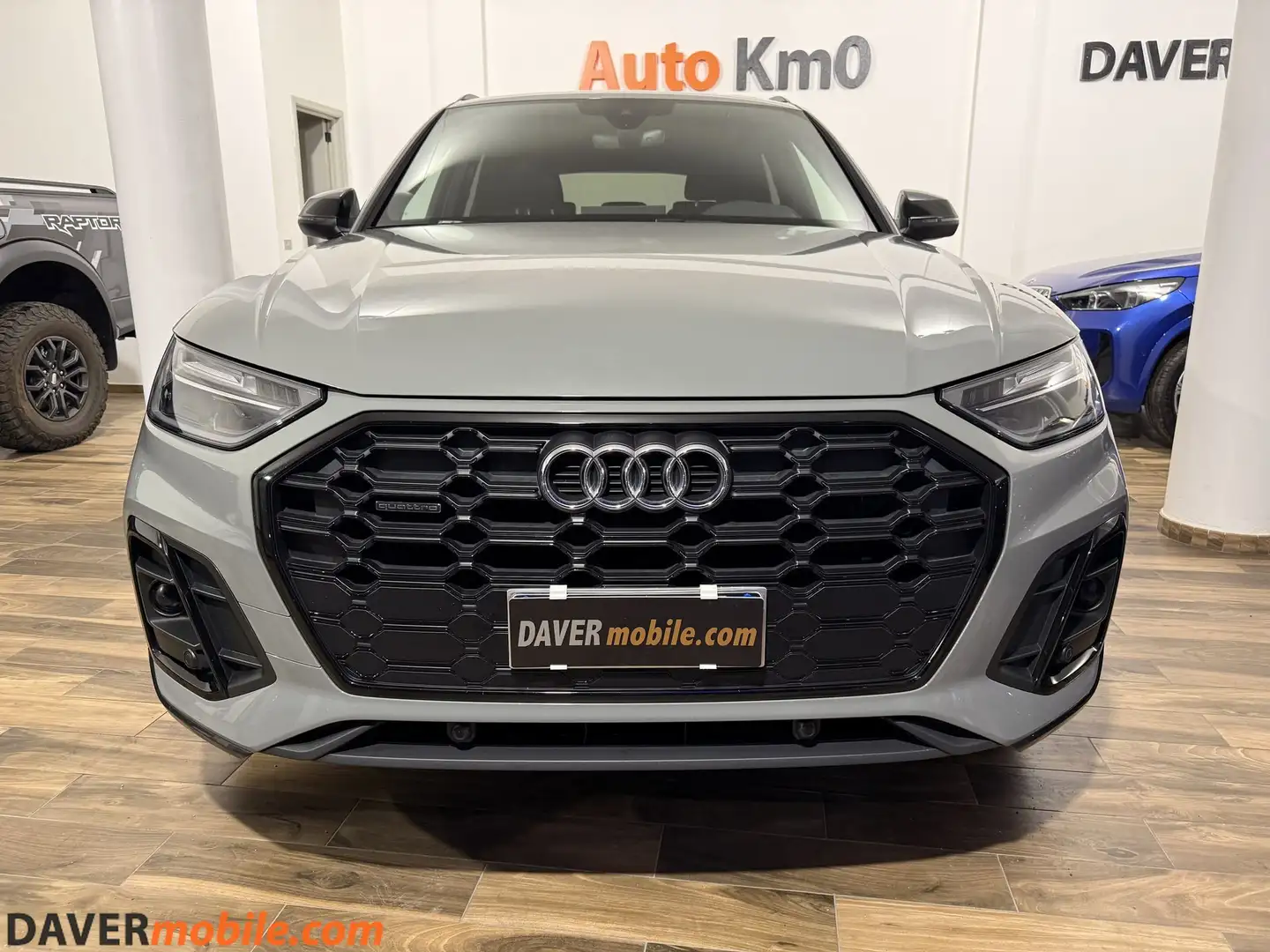 Audi Q5 Q5 40 TDI 204 CV quattro S tronic S line Grigio - 2