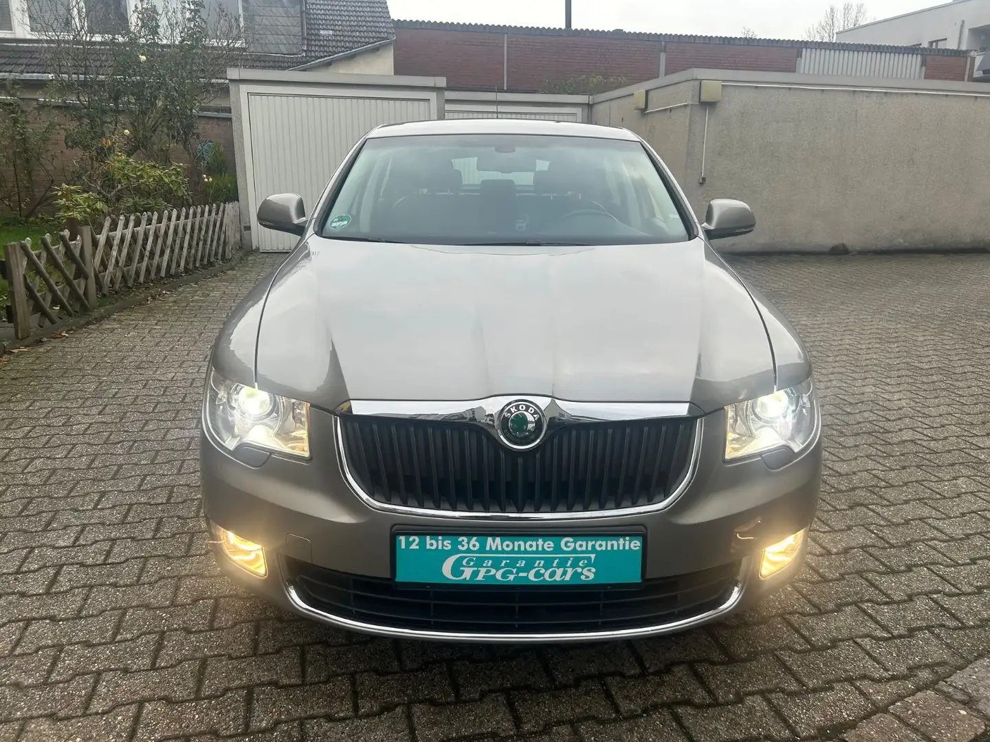 Skoda Superb Elegance AUT., *Standheizung, Leder Xenon Gold - 2