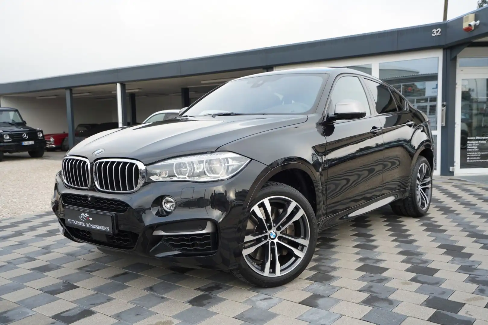 BMW X6 M d*Softclose*H&K*360°*AHK*Memory*Standheiz* Noir - 1