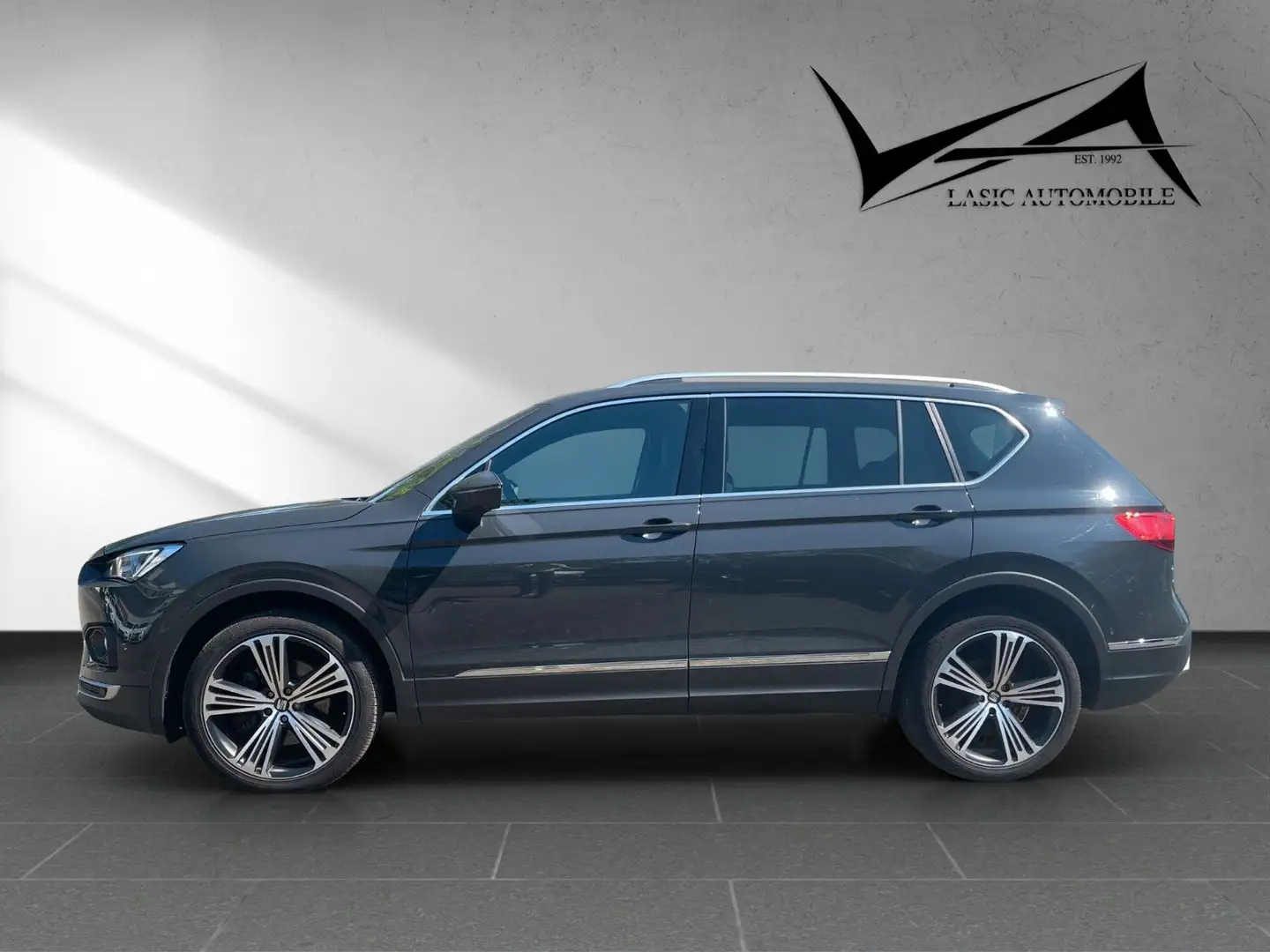SEAT Tarraco Xcellence 4Drive Pano/Sound/KeyLess Grijs - 2