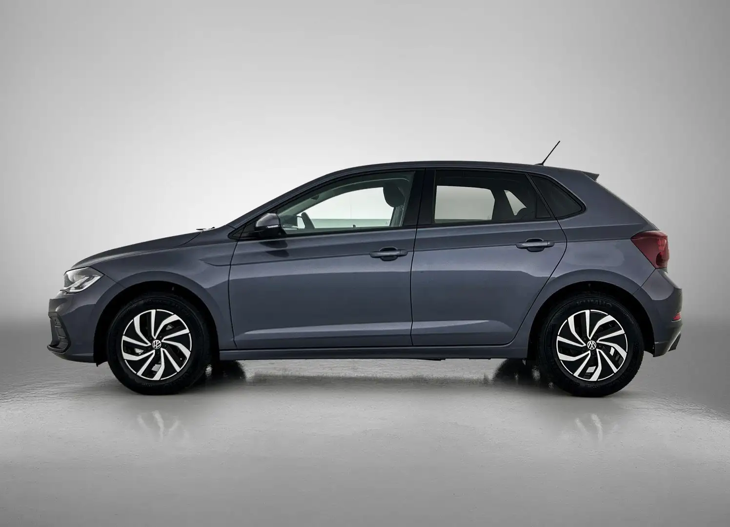 Volkswagen Polo 1.0 TSI Life Edition 95 PK | Navigatie | Camera | Gris - 2