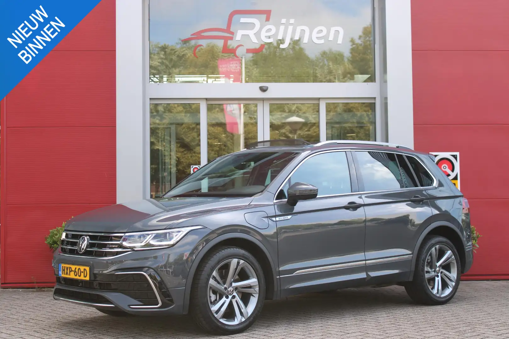 Volkswagen Tiguan 1.4 TSI 245PK eHybrid R-LINE BUSINESS + | PANORAMI Grijs - 1