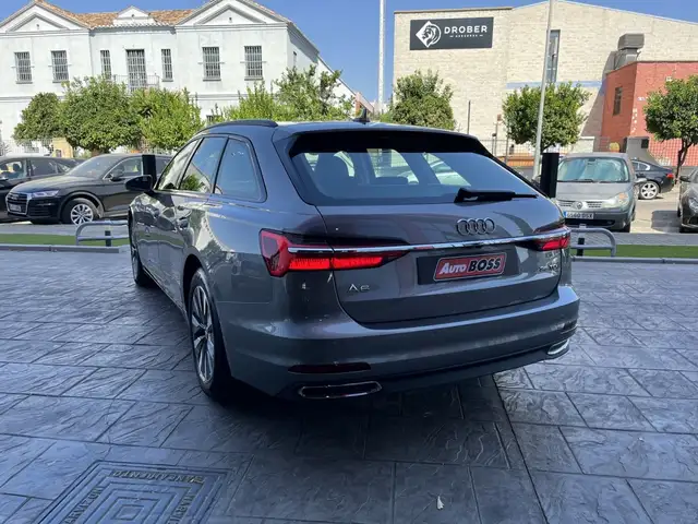 Audi A6 view 8