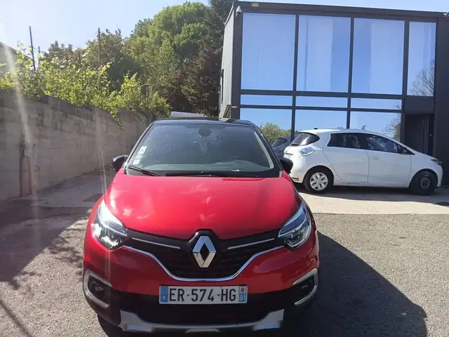Renault Captur view 2
