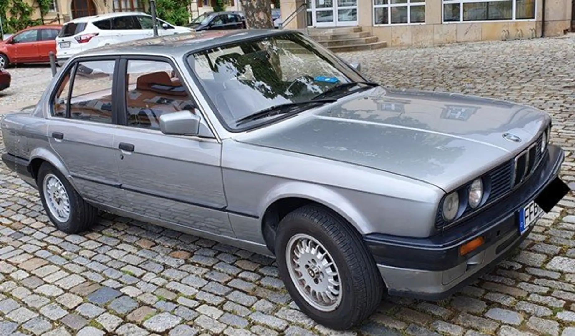 BMW 318 318i Silver - 2