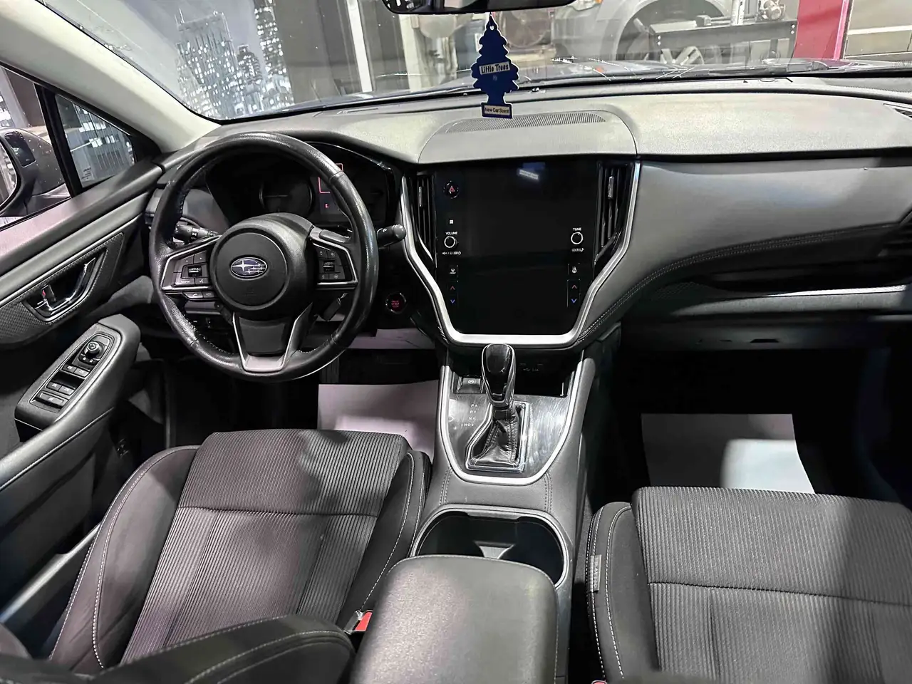 Subaru Legacy снимка Subaru Legacy