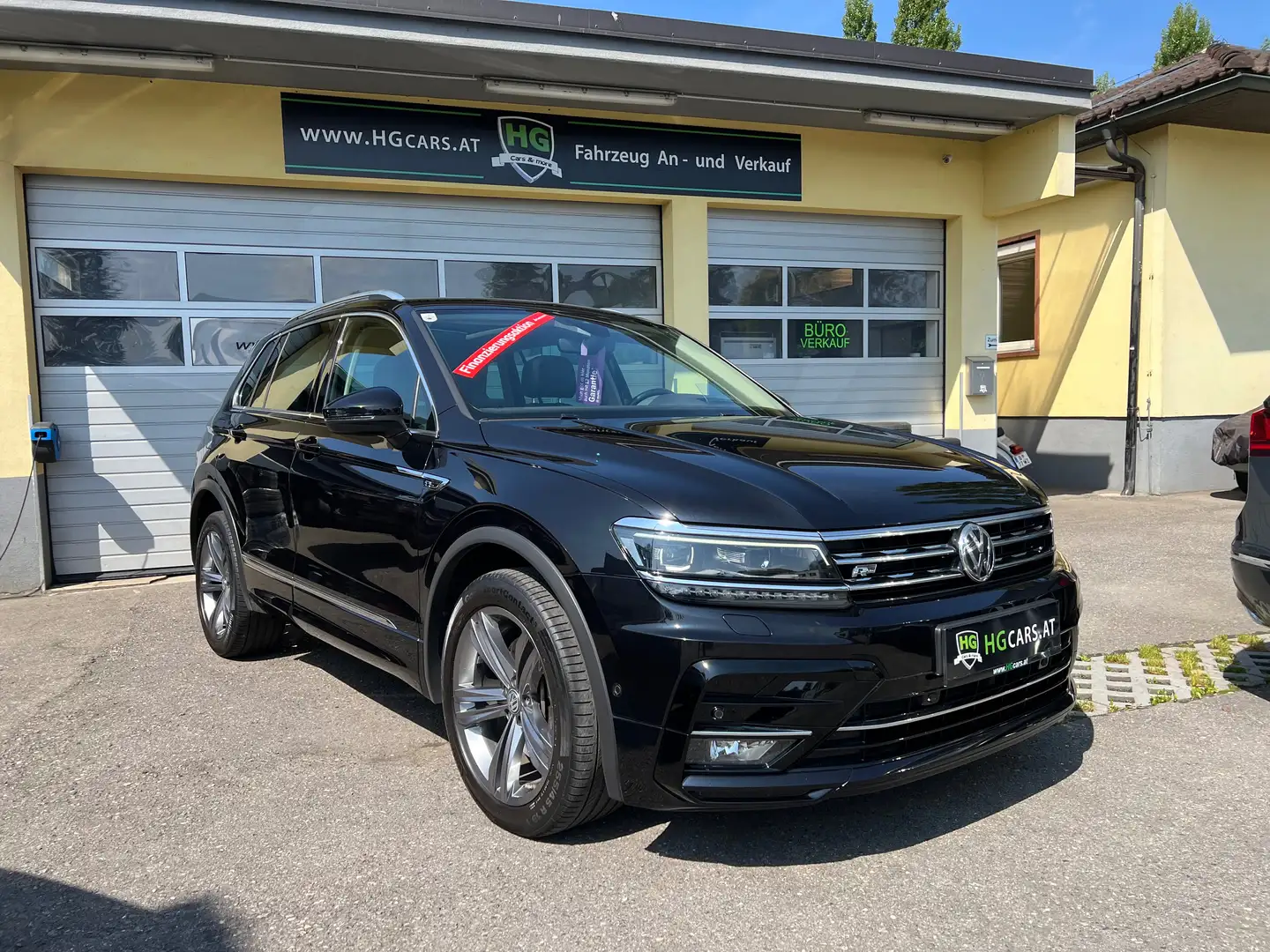 Volkswagen Tiguan Highline*4Motion*AHK*Kamera*Ambiente+ Schwarz - 1